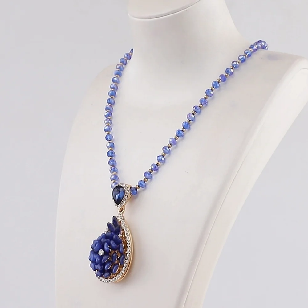 Royal Blue Floral Cat's Eye Teardrop  Crystal Bead Pendant Necklace Goldtone - Picture 3 of 6